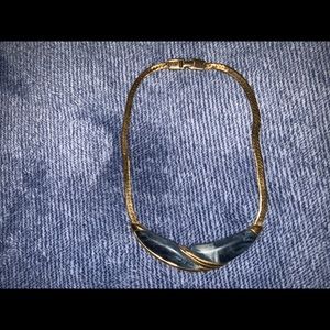 COSTUME JEWELRY 18 inch necklace.